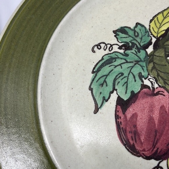 Metlox Poppytrail Vernon Provincial Fruit 10.5 in Dinner Plates Set of 2 - Picture 7 of 13